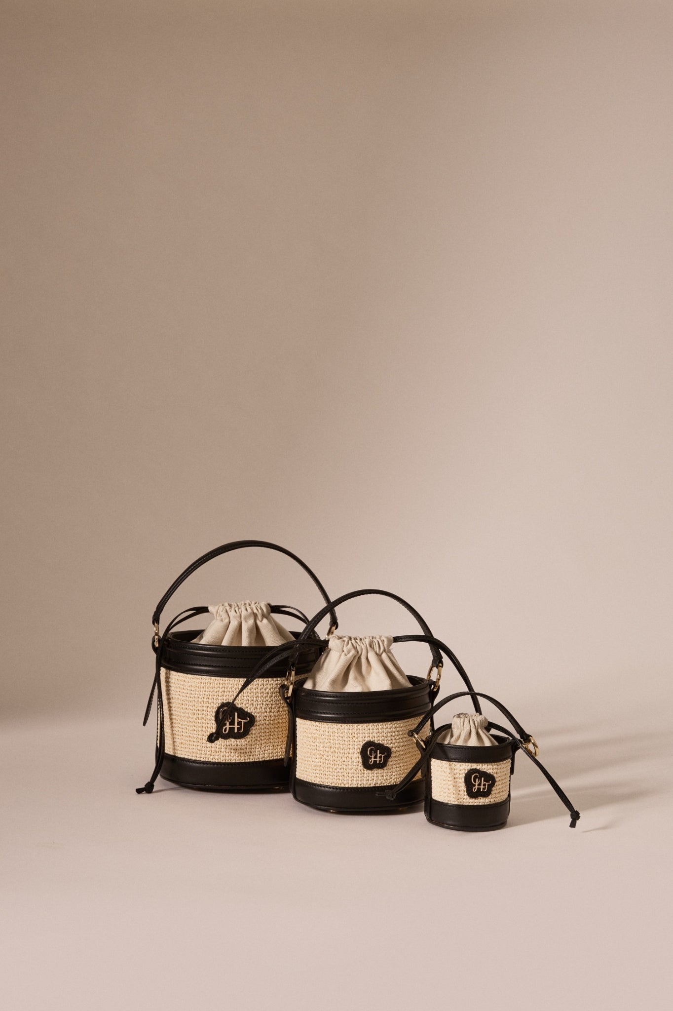 MILAN STRAW BASKET BAG