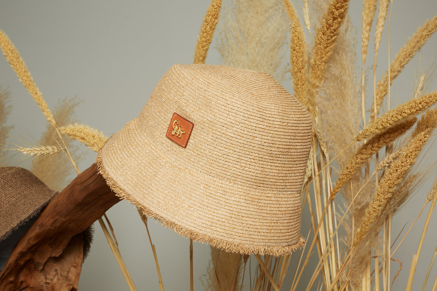 SICILY BUCKET HAT