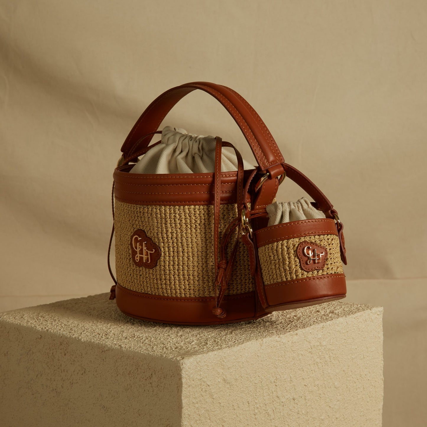 MILAN STRAW BASKET BAG